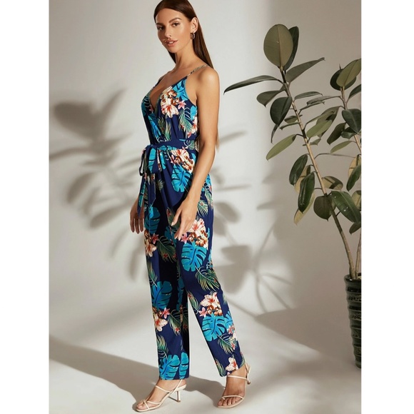 Blue Tropical Floral Print Belted V-Neck Cami Jumpsuit - Picture 5 of 8